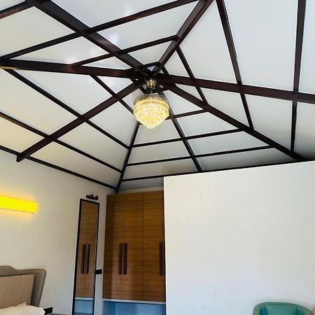 Srk Farm And Resort Anjār 외부 사진