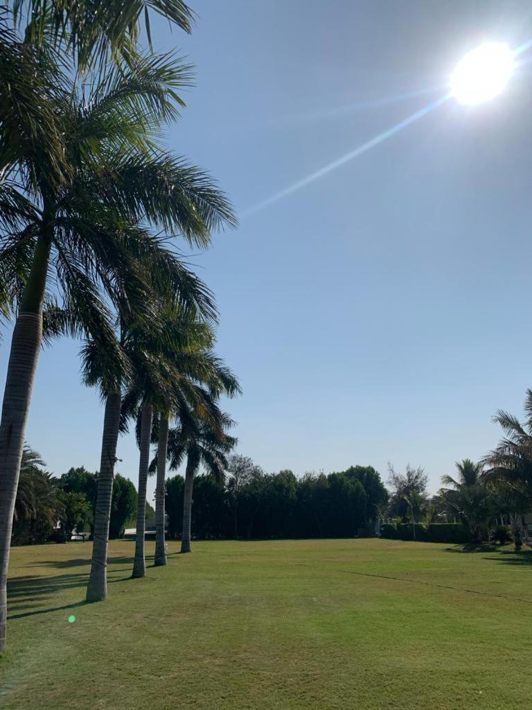 Srk Farm And Resort Anjār 외부 사진