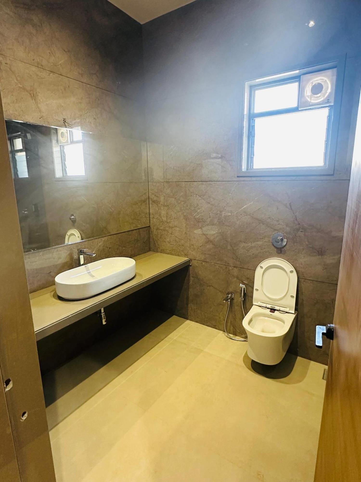 Srk Farm And Resort Anjār 외부 사진